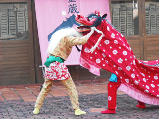 蔵 獅子舞②